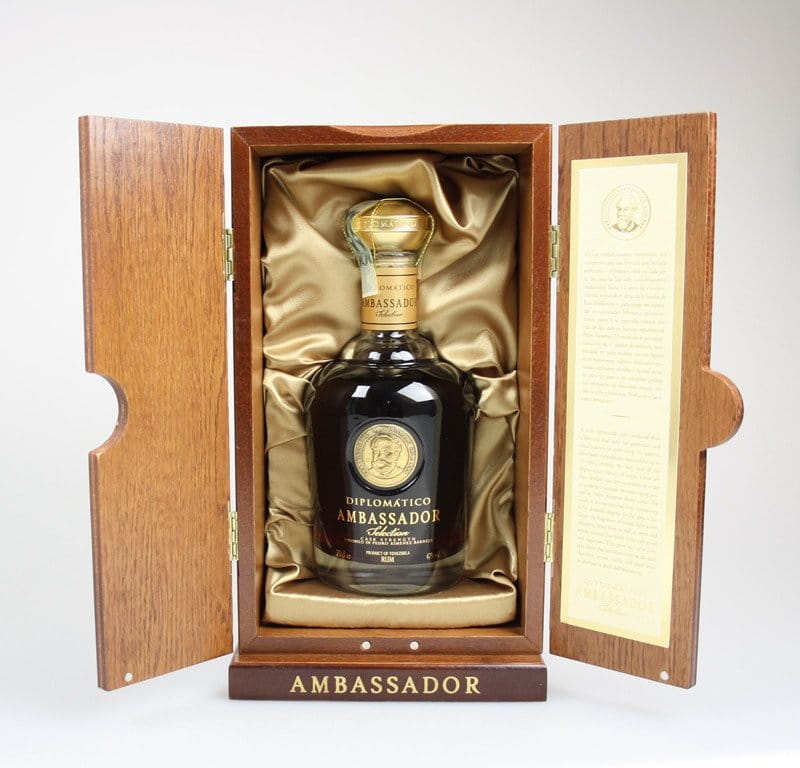 Diplomatico Ambassador Selection 0,7l 47% Dřevěný box