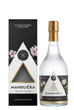 Ratafia Almond Spirit Mandlička 0,5l 33% GB